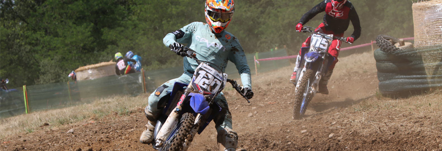 tenues spécialises pour motocross